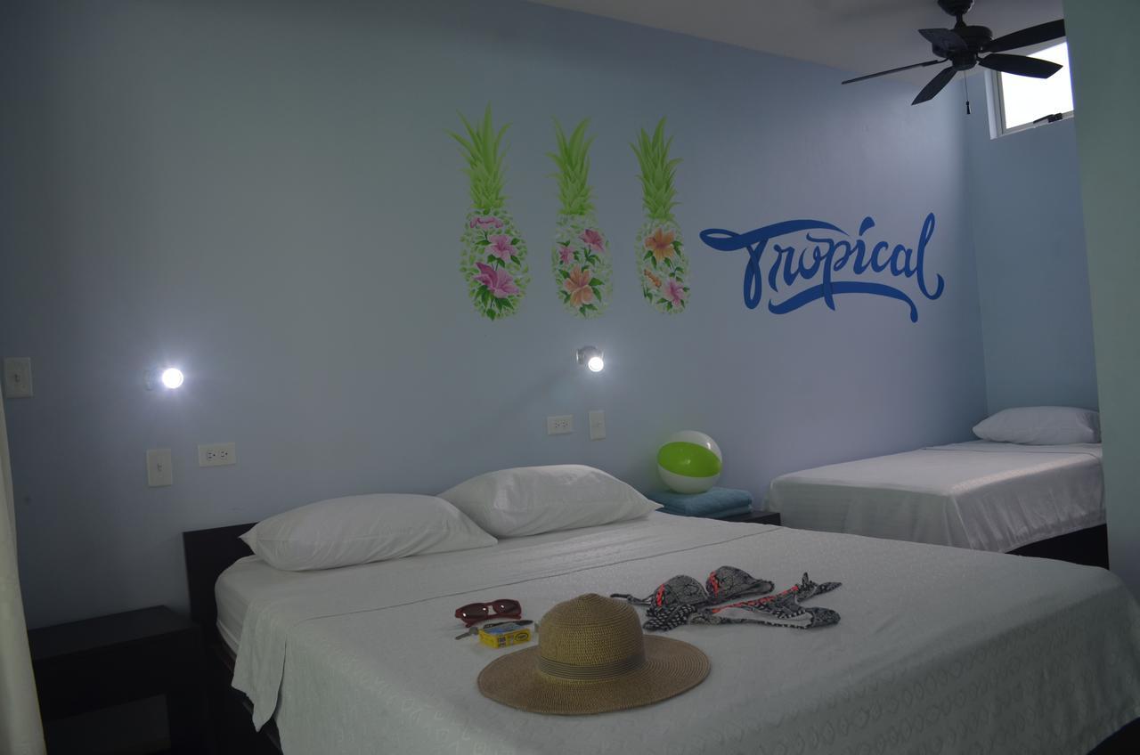 Room2Board Hostel And Surf School Jacó Esterno foto